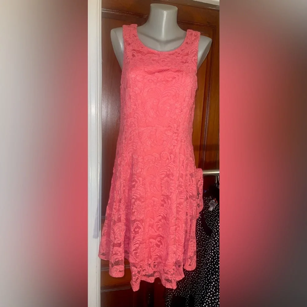 Torrid Brand Coral Lace Skater Dress. Size 14 READ DESCRIPTION **SEE PICS - Picture 1 of 7